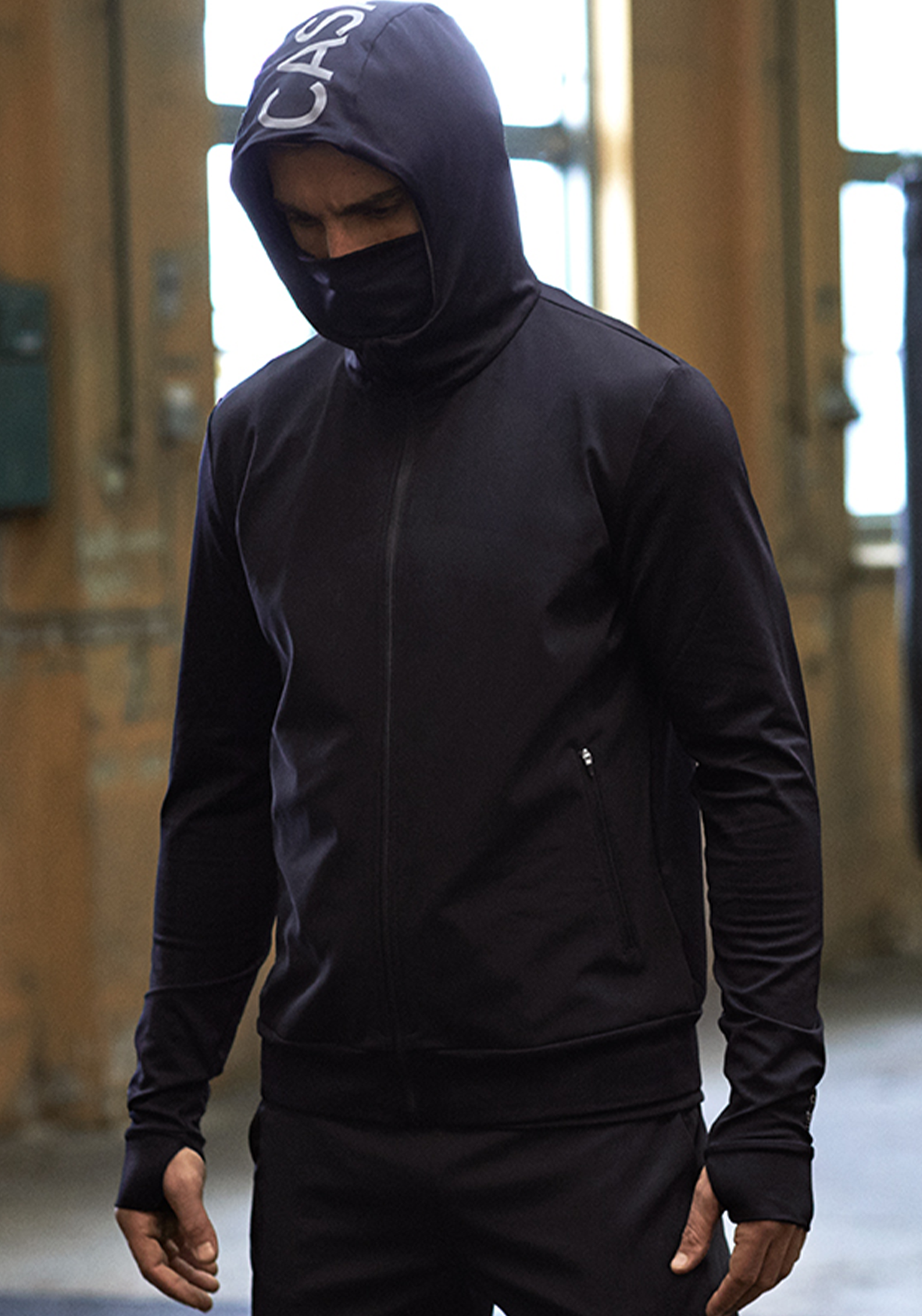 M Windtherm Hood – Black