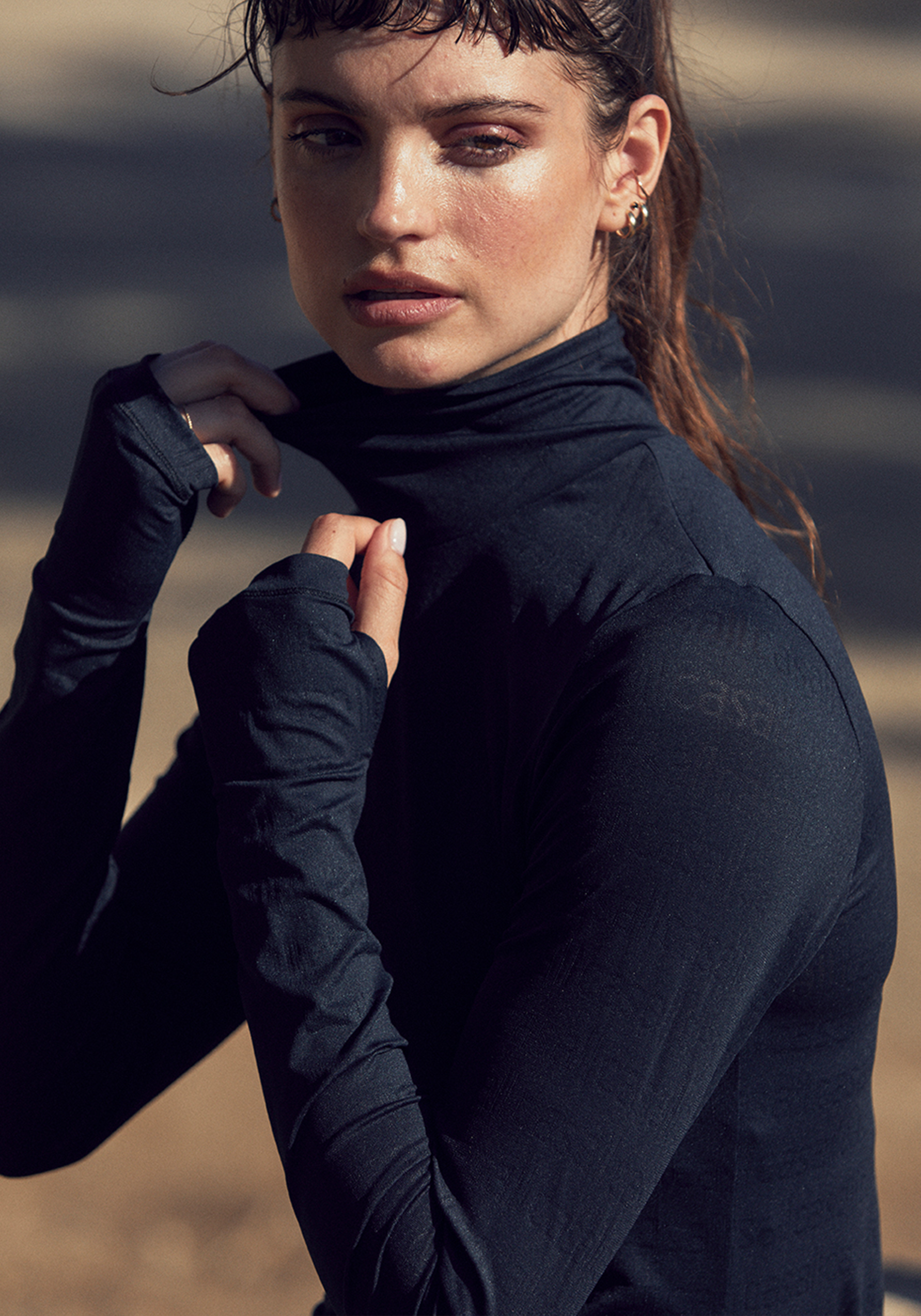 Logo Turtleneck – Black