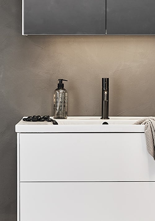 Basin mixer Fine low black/chrome